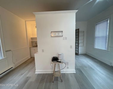 212 11th Avenue - Photo Thumbnail 8