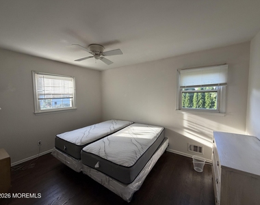 6 Roslyn Drive - Photo Thumbnail 10