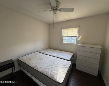 6 Roslyn Drive - Photo Thumbnail 11