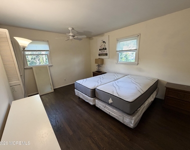 6 Roslyn Drive - Photo Thumbnail 9