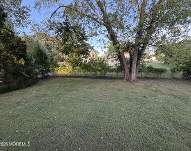 6 Roslyn Drive - Photo Thumbnail 17