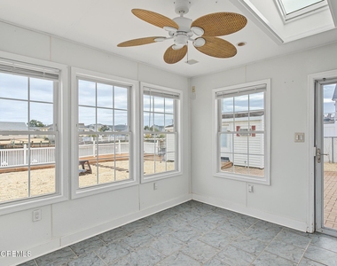 137 E Susquehanna Drive - Photo Thumbnail 32
