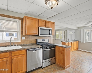 137 E Susquehanna Drive - Photo Thumbnail 16
