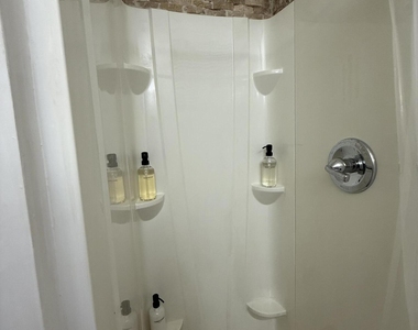 2150 W Missouri Avenue - Photo Thumbnail 19