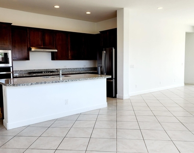 5603 N 194th Avenue - Photo Thumbnail 1