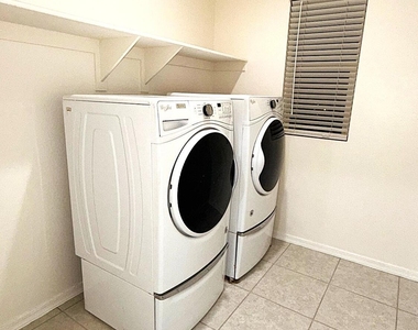 301 S Soledad Court - Photo Thumbnail 13