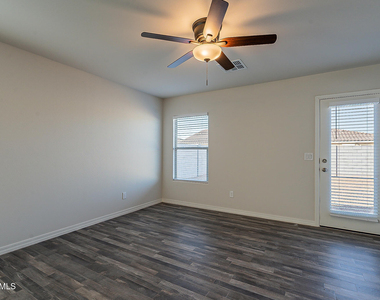 914 W Palo Verde Avenue - Photo Thumbnail 16