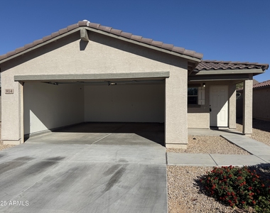 914 W Palo Verde Avenue - Photo Thumbnail 1