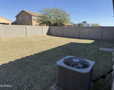 914 W Palo Verde Avenue - Photo Thumbnail 6