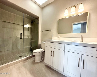11815 E Clinton Street - Photo Thumbnail 10