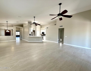 11815 E Clinton Street - Photo Thumbnail 5