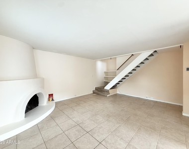 10402 N 10th Street - Photo Thumbnail 14