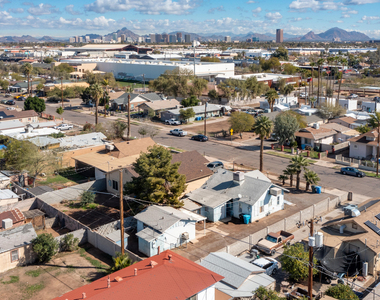320 N 20th Avenue - Photo Thumbnail 21