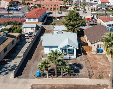 320 N 20th Avenue - Photo Thumbnail 18
