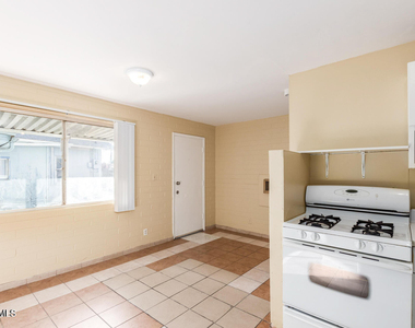320 N 20th Avenue - Photo Thumbnail 14