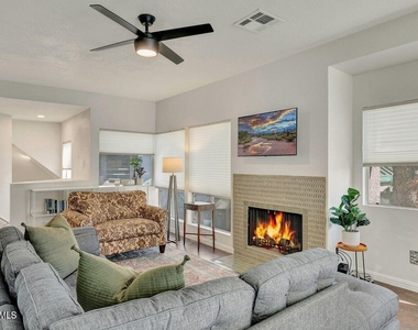 101 N 7th Street - Photo Thumbnail 5