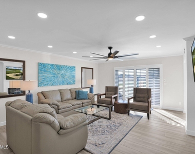 8183 E Del Cuarzo Drive - Photo Thumbnail 2