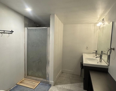 2225 W Whitton Avenue - Photo Thumbnail 6