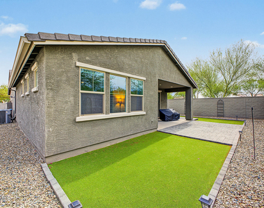 20398 W Elm Drive - Photo Thumbnail 26