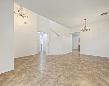 15523 W Central Street - Photo Thumbnail 5