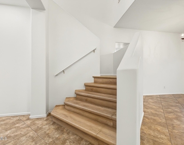 15523 W Central Street - Photo Thumbnail 4