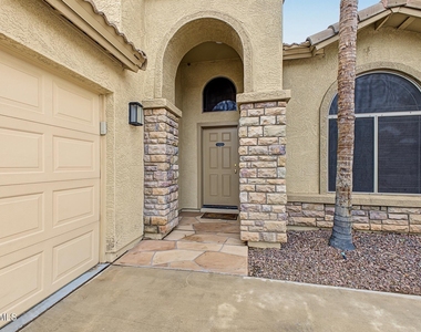 15523 W Central Street - Photo Thumbnail 2