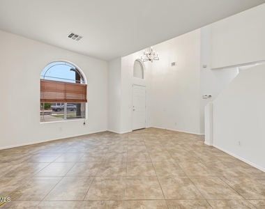 15523 W Central Street - Photo Thumbnail 8