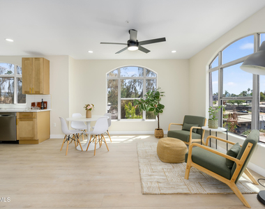 1081 W 1st Street - Photo Thumbnail 3