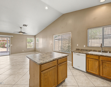 4008 W Bloomfield Road - Photo Thumbnail 12