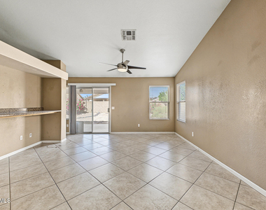 4008 W Bloomfield Road - Photo Thumbnail 9