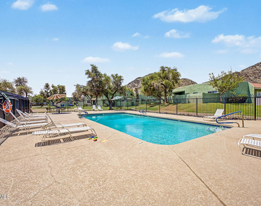 803 E Cochise Drive - Photo Thumbnail 27