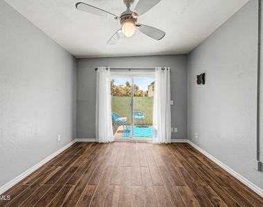 803 E Cochise Drive - Photo Thumbnail 13