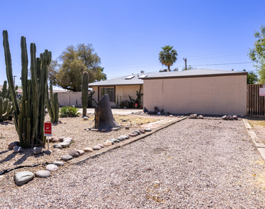 5102 N 20th Avenue - Photo Thumbnail 3