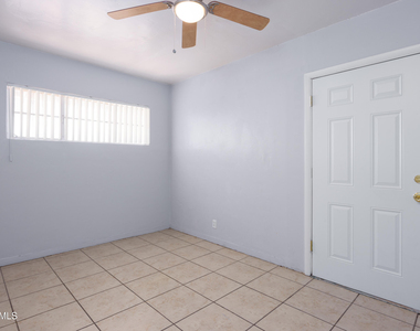 5102 N 20th Avenue - Photo Thumbnail 20