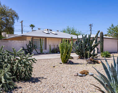 5102 N 20th Avenue - Photo Thumbnail 1