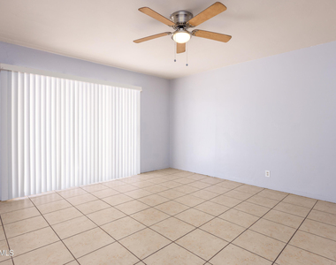 5102 N 20th Avenue - Photo Thumbnail 8