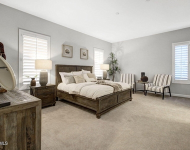 1825 N 43rd Terrace - Photo Thumbnail 10