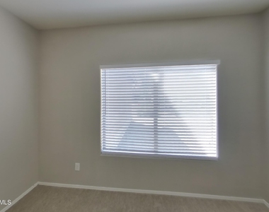 8014 W Lumbee Street - Photo Thumbnail 10