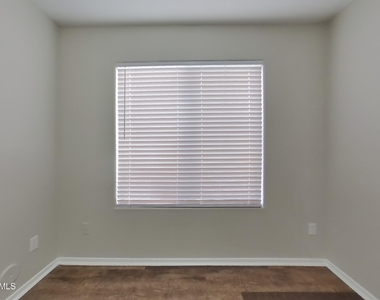 1612 E Barbarita Avenue - Photo Thumbnail 10