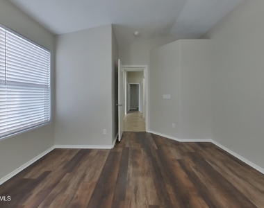 1612 E Barbarita Avenue - Photo Thumbnail 6