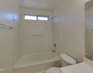 999 E Stardust Way - Photo Thumbnail 12