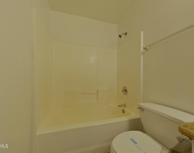 5206 W Pecan Road - Photo Thumbnail 13