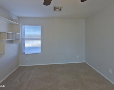 42614 W Venture Road - Photo Thumbnail 17