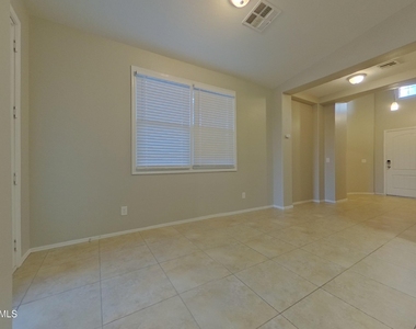 3210 N 302nd Court - Photo Thumbnail 2