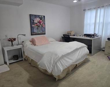 2901 Victoria Circle - Photo Thumbnail 15