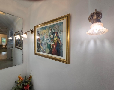 2901 Victoria Circle - Photo Thumbnail 6