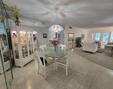 2901 Victoria Circle - Photo Thumbnail 7