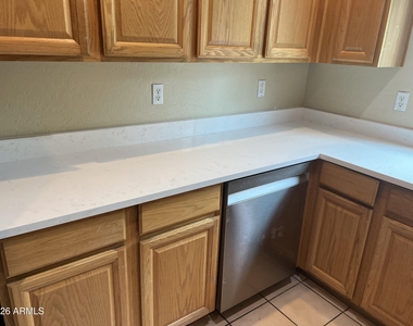 6510 S Hazelton Lane - Photo Thumbnail 7