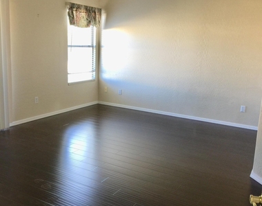 6510 S Hazelton Lane - Photo Thumbnail 16