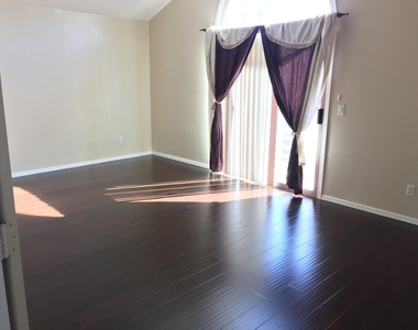 6510 S Hazelton Lane - Photo Thumbnail 10